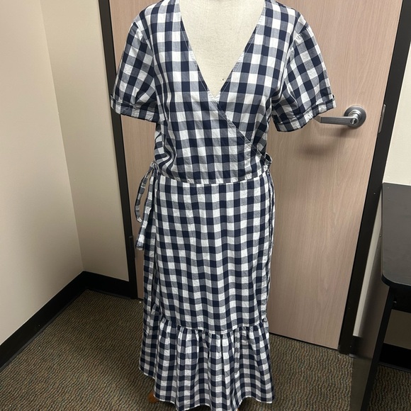 GAP Navy and White Checkered Midi Wrap Dress - Picture 1 of 10